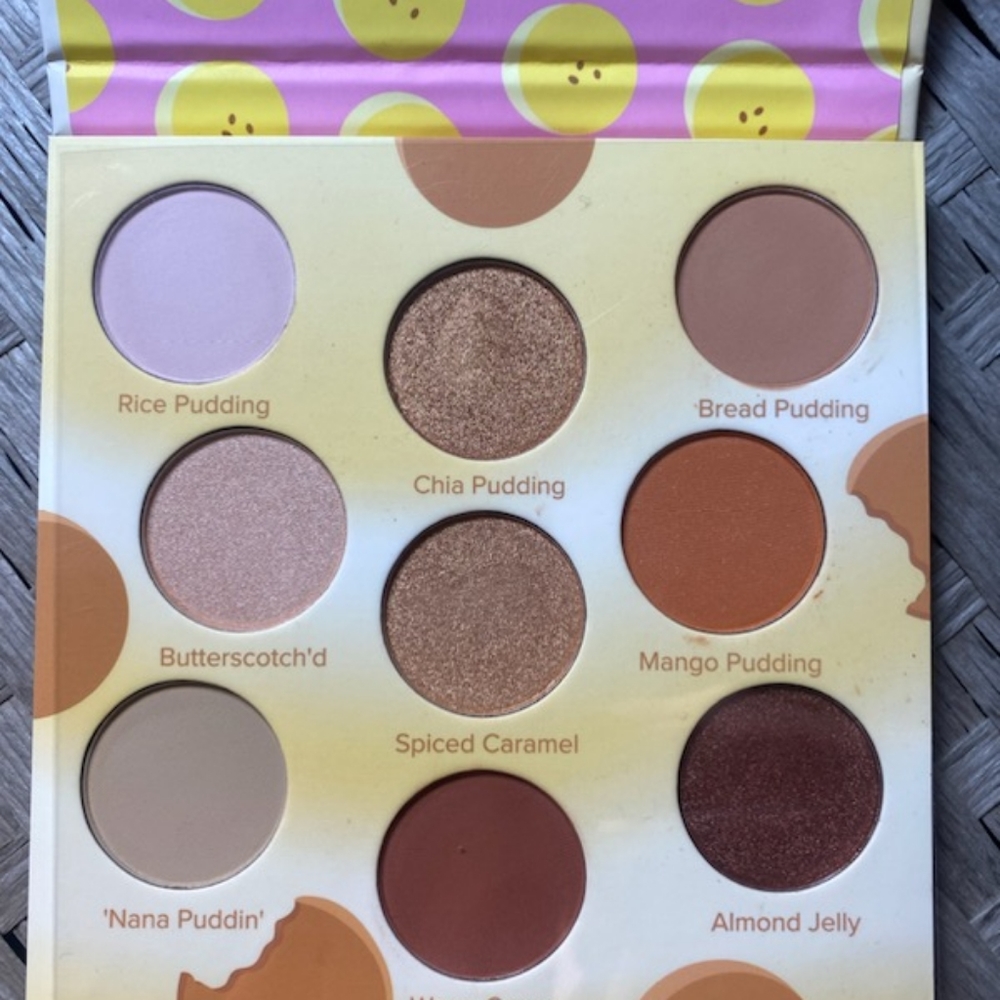 Eyeshadow - Picture 2 of 2